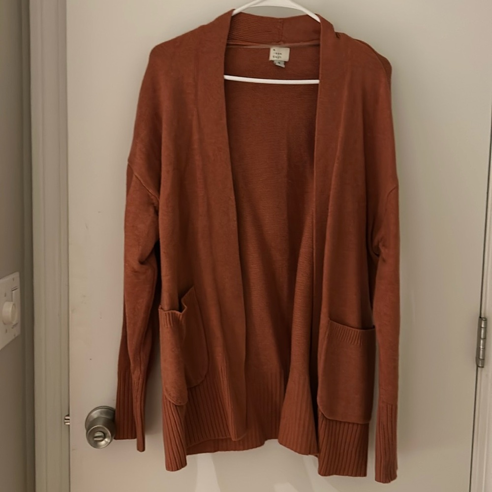 Cardigan sweater